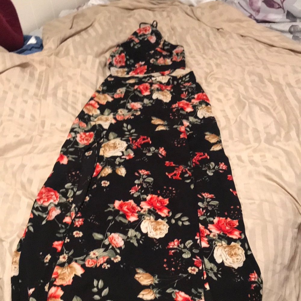 Midriff top and long skirt